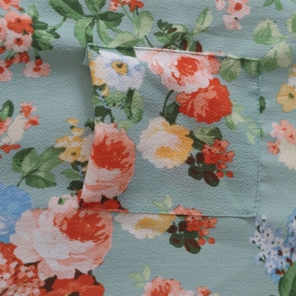 New Wilde Green floral Print Blouse Size XL - Picture 5 of 8